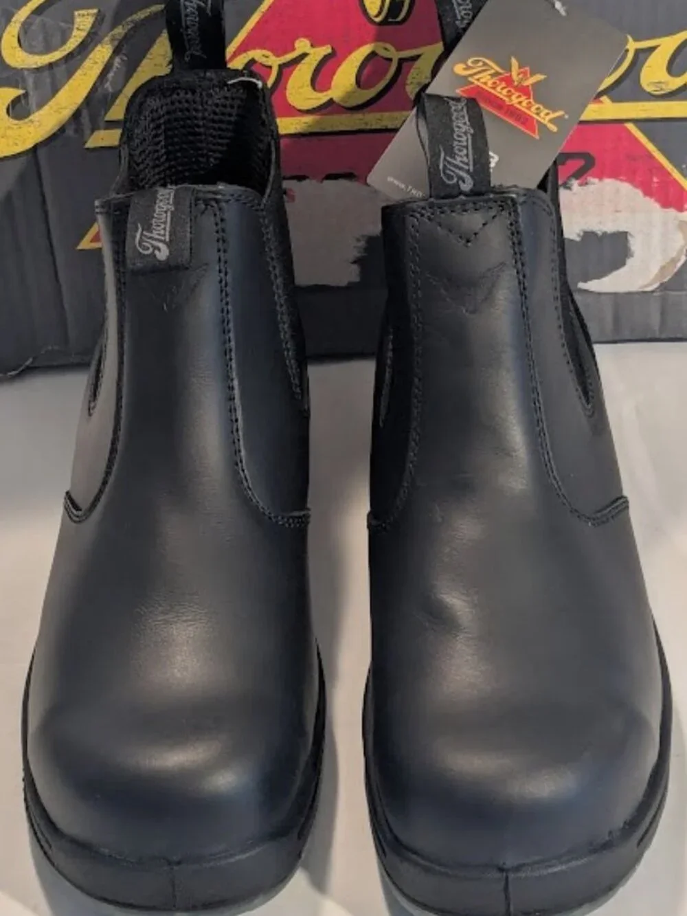 NWT MEN'S 6-MED THOROGOOD 804-6134 6